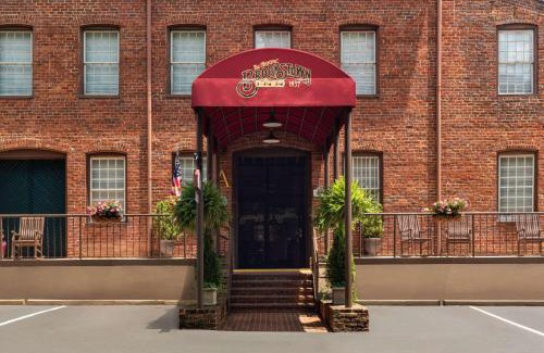 Winston - Salem Hotel | The Historic Brookstown Inn, Trademark Collection by Wyndham