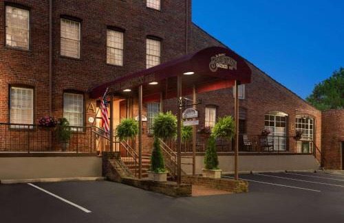 Winston - Salem Hotel | The Historic Brookstown Inn, Trademark Collection by Wyndham