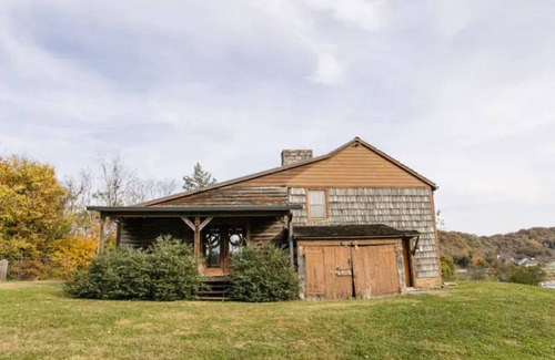 Eagleville Cabin | The Historical Cabin at Magnolia Farm