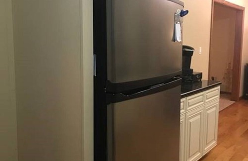 Boardman House | The Hitchcock House is an absolutely gorgeous 3 bedroom 2 story home!