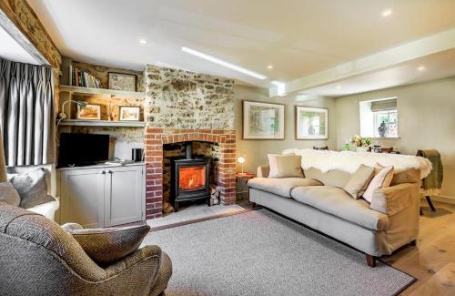 Bridport House | The Hive - Burton Bradstock