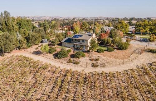 Templeton House | The Hive Vista at Castoro Cellars