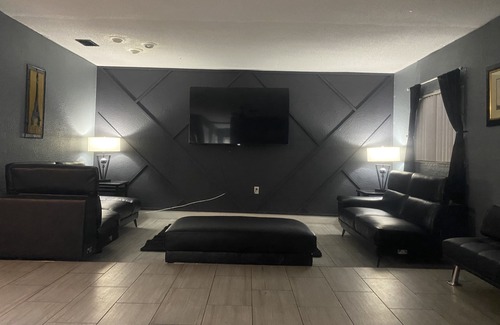 Greater Palm River Point CDC House | The holiday event house(with long term stay specials)