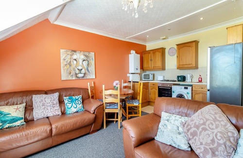 Horton Cottage | The Hollies 1 - UK43895