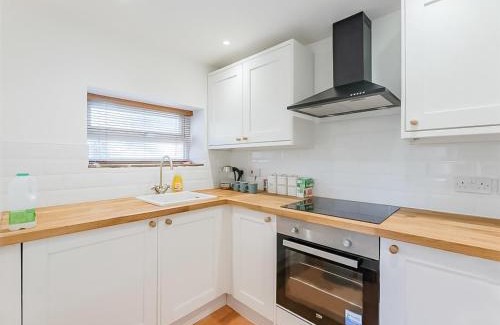 Repps with Bastwick House | The Hollies