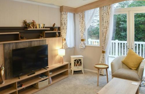 Prenteg House | The Hollies Lodge