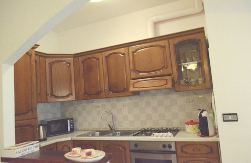 Fonni Apartment | The Holly Cozy apartment for families and small groups!