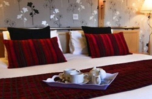 Richmond Hotel | The Holly Hill Inn