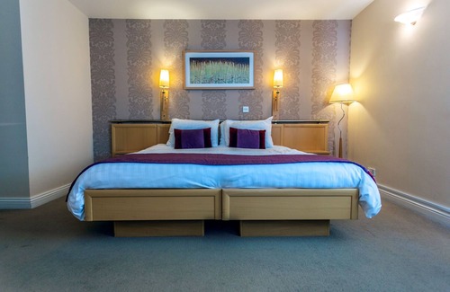 Richmond Hotel | The Holly Hill Inn