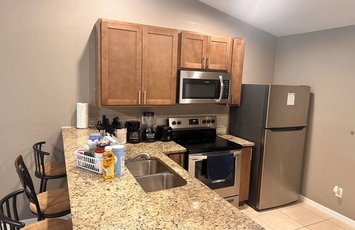 Westminister Apartment | The Holly Residence: 3-bedroom apartment in lovely Lehigh Acres with WiFi, AC
