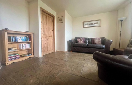 Peak District National Park Cottage | The Holmes Barn - Sleeps 16 - Peak district