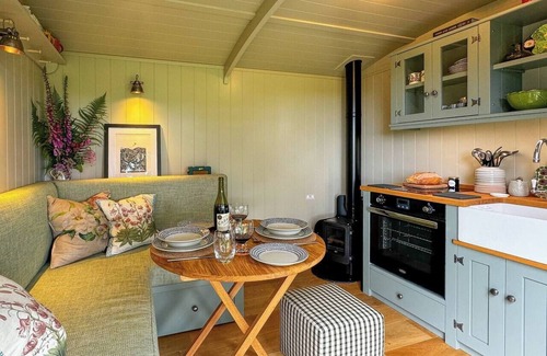 Lupton House | The Holt, a Stunning Cumbrian Shepherd’s Hut