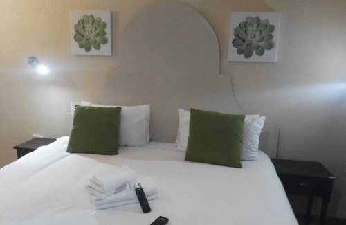 Quigney Beach House | The Holy Hill B&B
