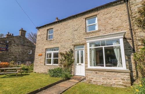 Hawes House | The Homestead