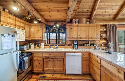 Greer Cabin | The Homestead (previously named The Little Ponderosa Cabin)
