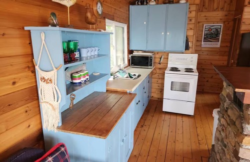 Honey Harbour Cottage | The Honey Harbour Hideaway on Little Beausoleil