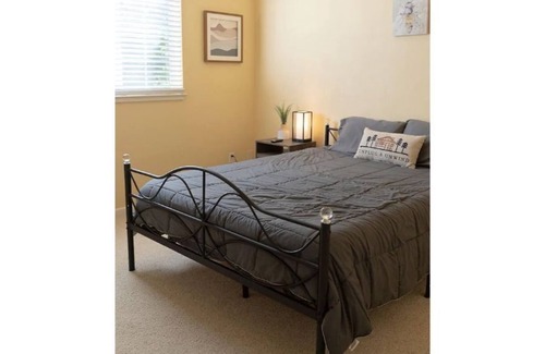 Dorrington Cabin | The Honey Haven (Dorrington) -Adventure Awaits