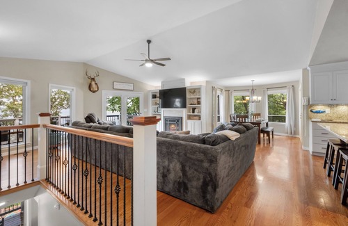 Grove House | The Honeycomb House: Waterfront > Hot Tub > Game Room > Boat Dock