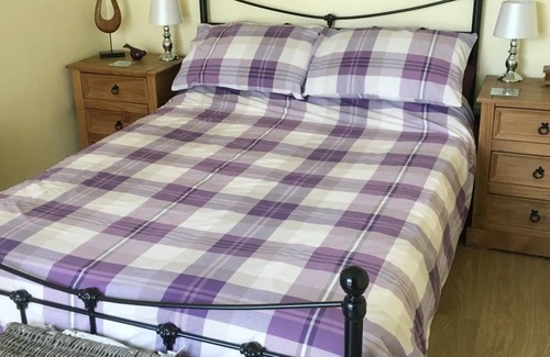 Cosheston Cottage | The Honeypot