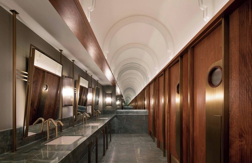 Quartier des Spectacles Hotel | The Honeyrose Hotel, Montreal, A Tribute Portfolio Hotel
