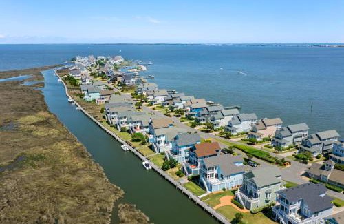 Manteo Apartment | The Hook