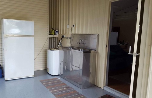 Kurrimine Beach House | The Hopeful Hut: Family, Pets & Fishing! Welcome to Your Beachside Escape :)