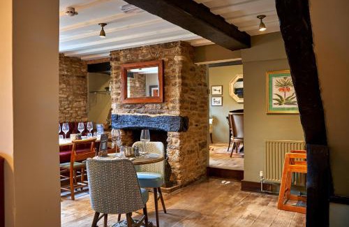 Malmesbury Hotel | The Horse And Groom Inn