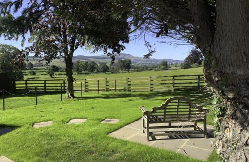 Leyburn House | The Horse Box