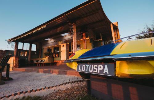 Alton Cabin | The Horse Hut & Lotus Spa
