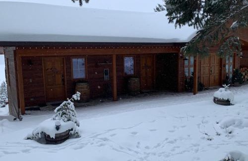 Lone Butte Apartment | The Horse Lake Inn