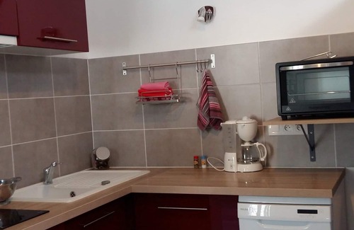 Saujon Apartment | The Host next door
