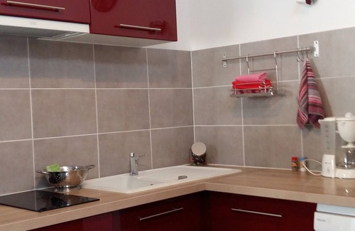 Saujon Apartment | The Host next door