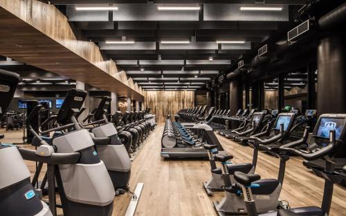 Bucktown Resort | The Hotel & Athletic Club at Midtown