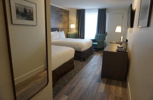 Queens Square Hotel | The Hotel on Pownal