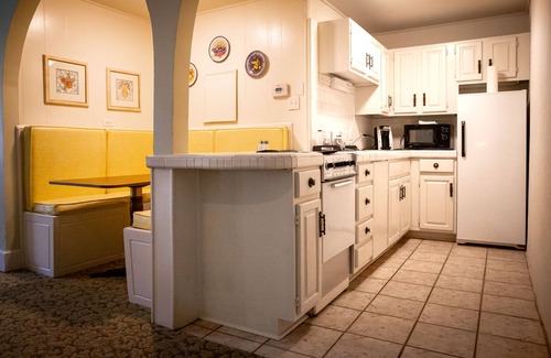 Marfa Hotel | The Hotel Paisano