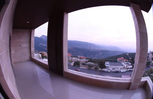 Miziara Apartment | The Hotel Suit with Breathtaking Coast View and Balcony