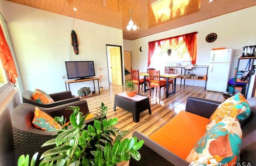 Canton Guatuso House | The House on the Hill