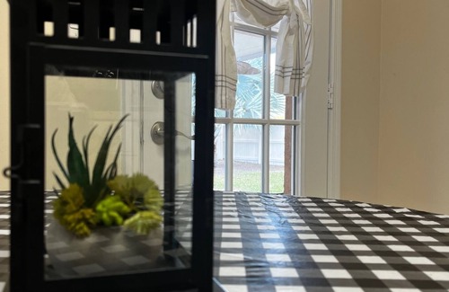 Tampa House | The House Close to Downtown/Airport and Stadium