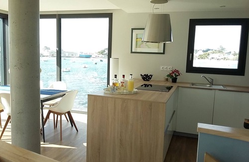 Landunvez House | The house feet in the water