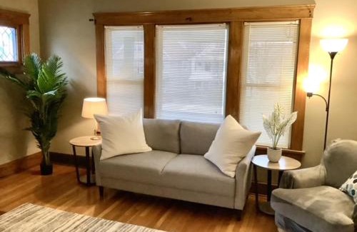 Lakewood House | The House Hotels - Cohasset upper