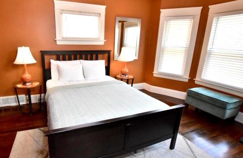 Lakewood Apartment | The House Hotels - Ridgewood Upper