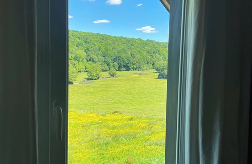 Asnieres Villa | The House in the Valley