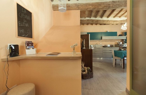 San Gimignano City Centre Apartment | The house is located in the heart of Tuscany, in the historic center of San Gimignano.