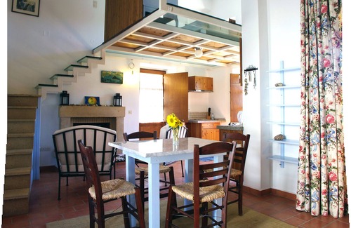 Skala Apartment | The house is stone, cozy, quiet, 2 steps from the center.