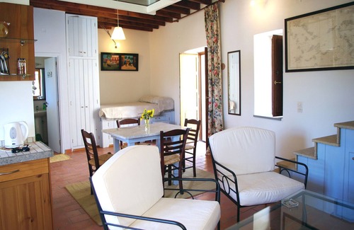 Skala Apartment | The house is stone, cozy, quiet, 2 steps from the center.