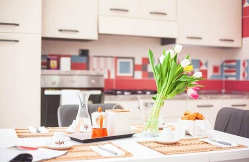 Naples City Centre Apartment | The House of Art
