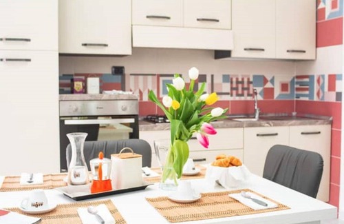 Naples City Centre Apartment | The House of Art