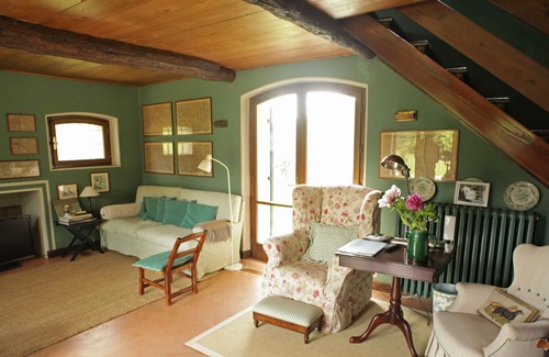 Follina Villa | The House of Peonies