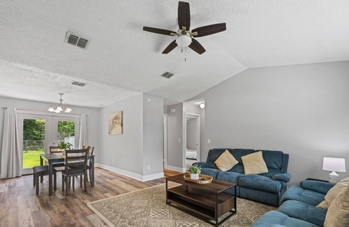 Doctors Inlet House | The House on Center Way | House in Middleburg