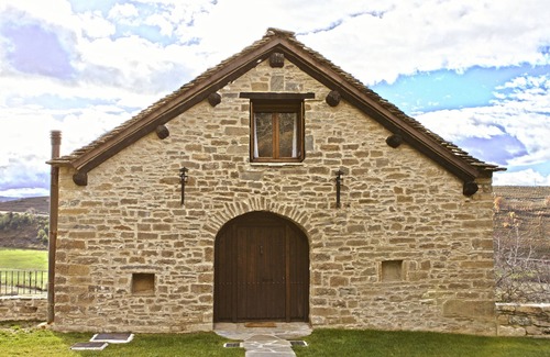 Satue Cottage | The Houses of Satué (PALLARÓN-BORDA-CASAS DEL GOLF) this is El Pallarón